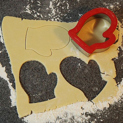 rolled cookie dough with cookie cutter